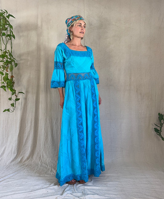 The Joanie 1970s Mexican Cotton Dress