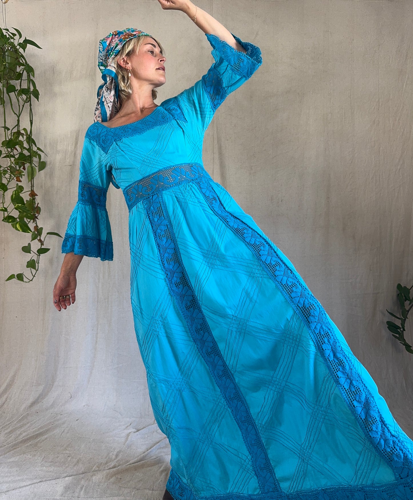The Joanie 1970s Mexican Cotton Dress