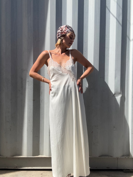 The Genevieve 1970s Slip