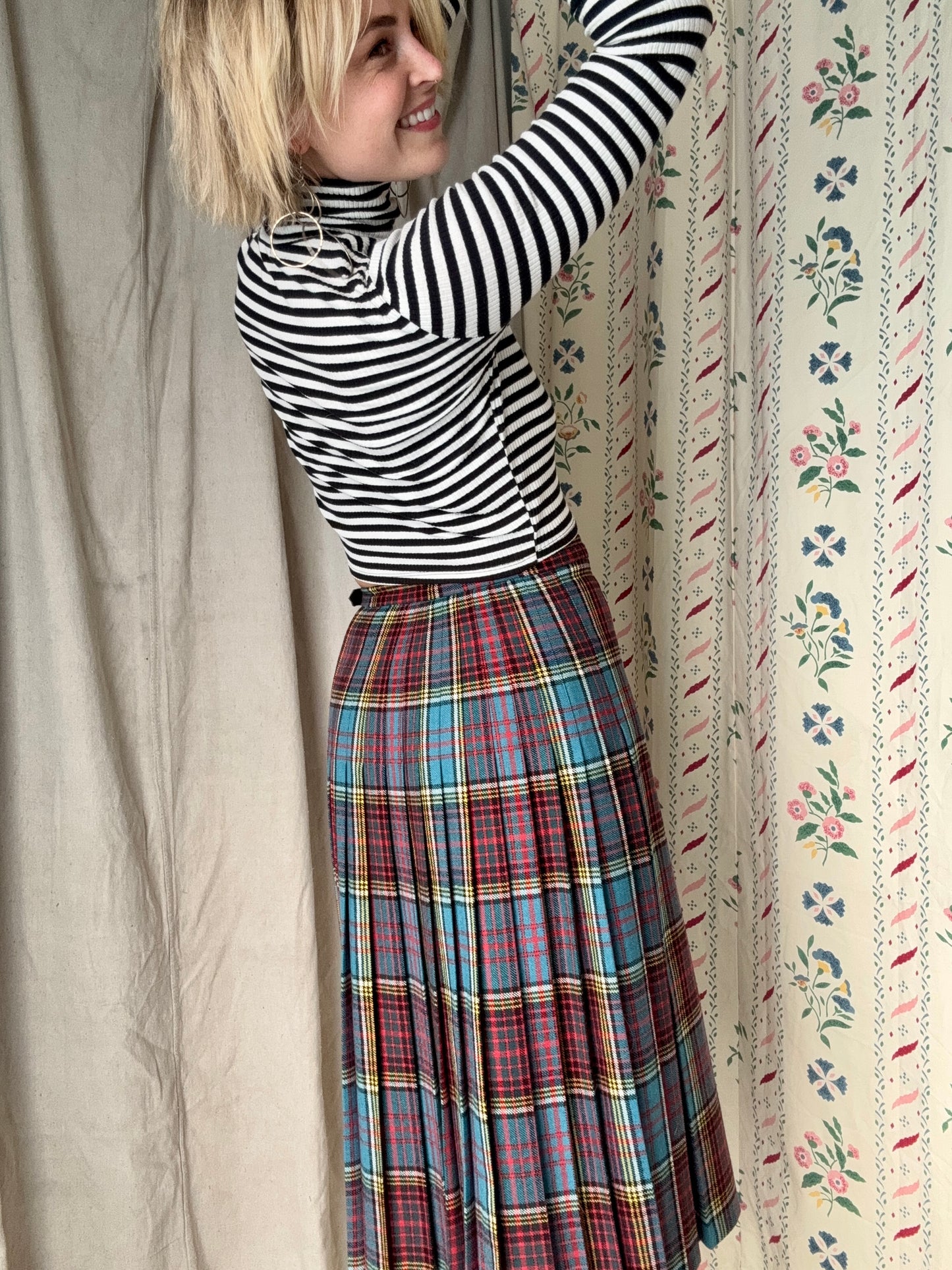 The Eileen 1970s Tartan Wool Skirt