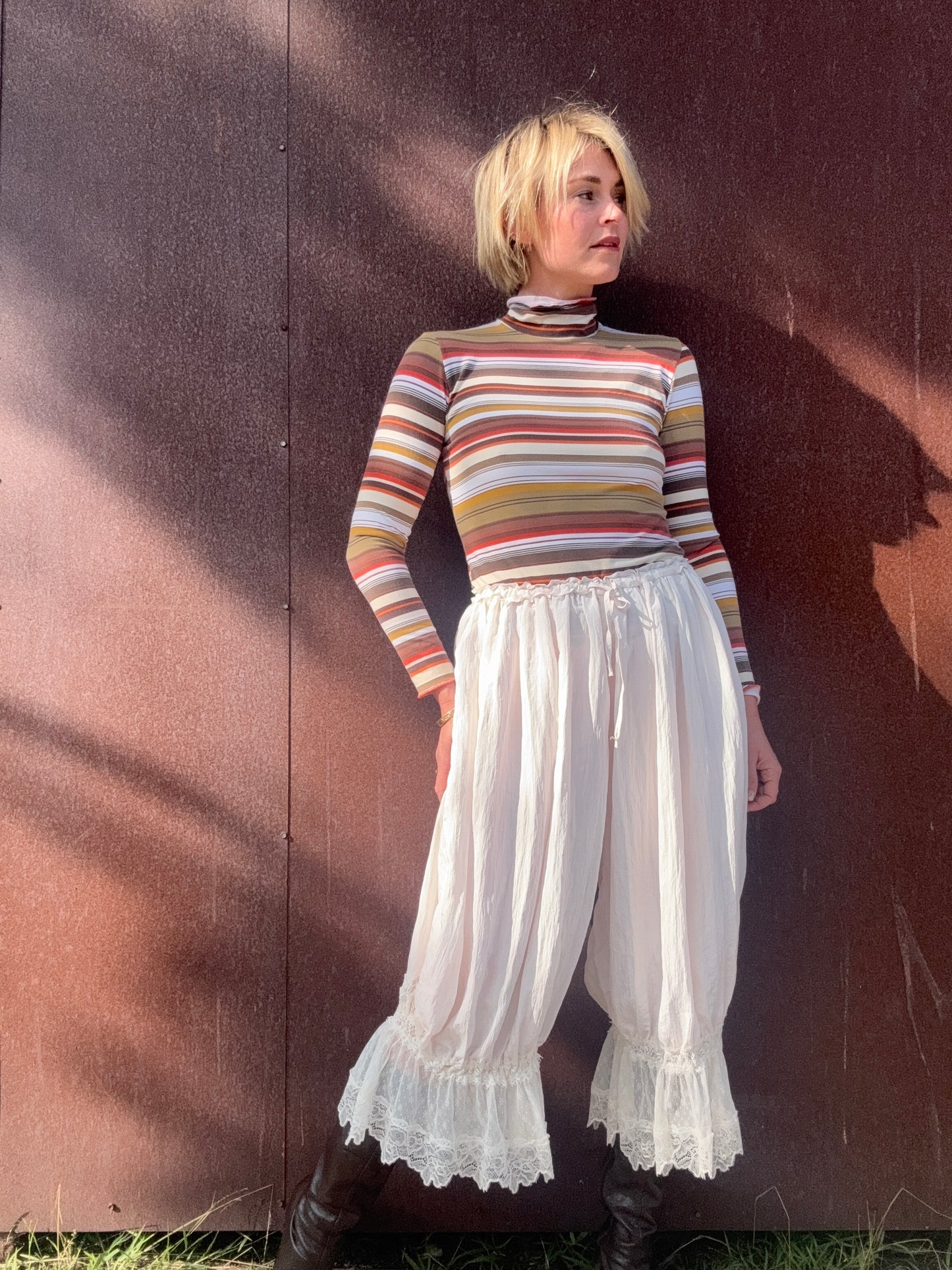 The Lorenza 1990s Striped Turtleneck