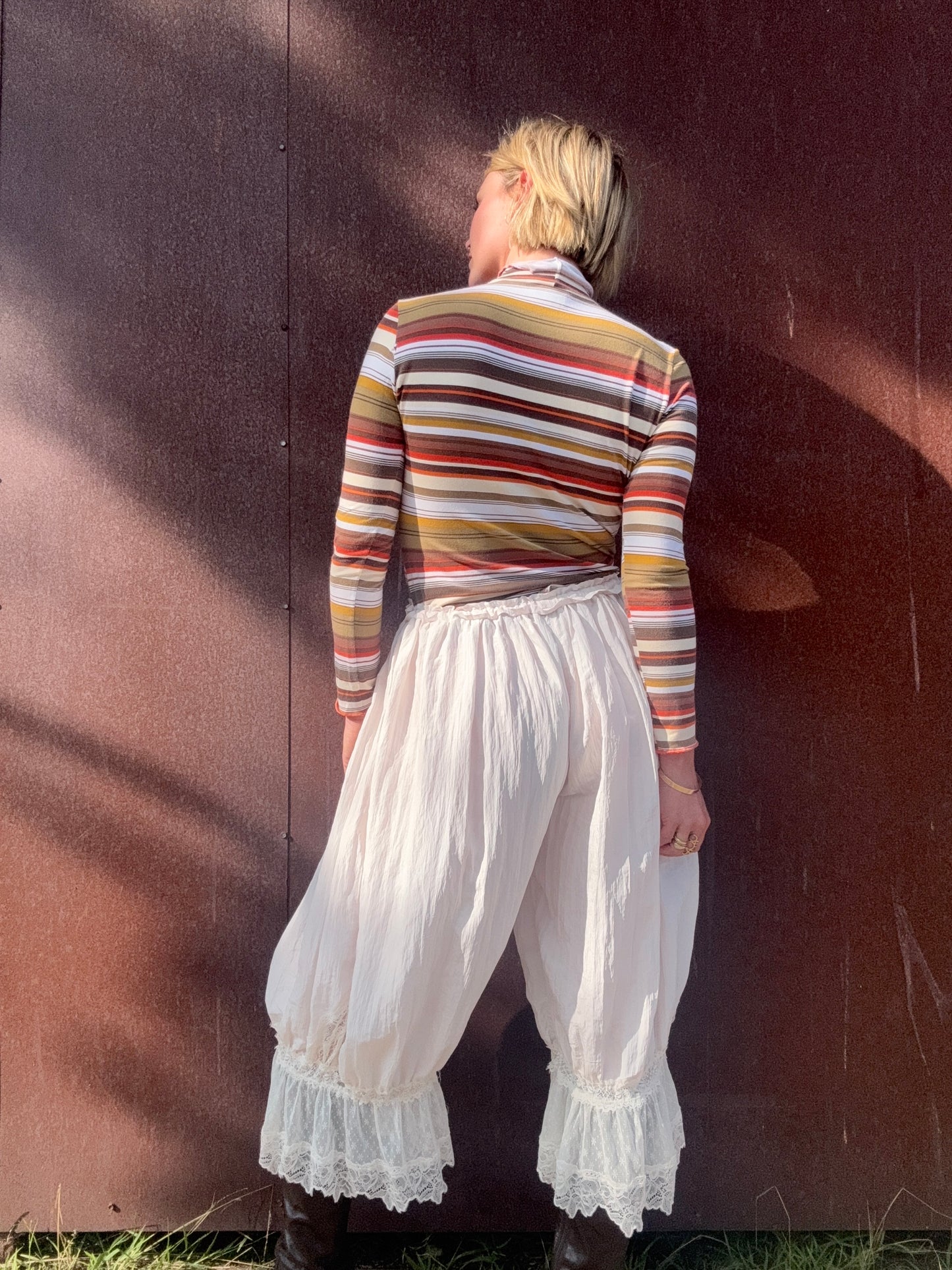 The Lorenza 1990s Striped Turtleneck