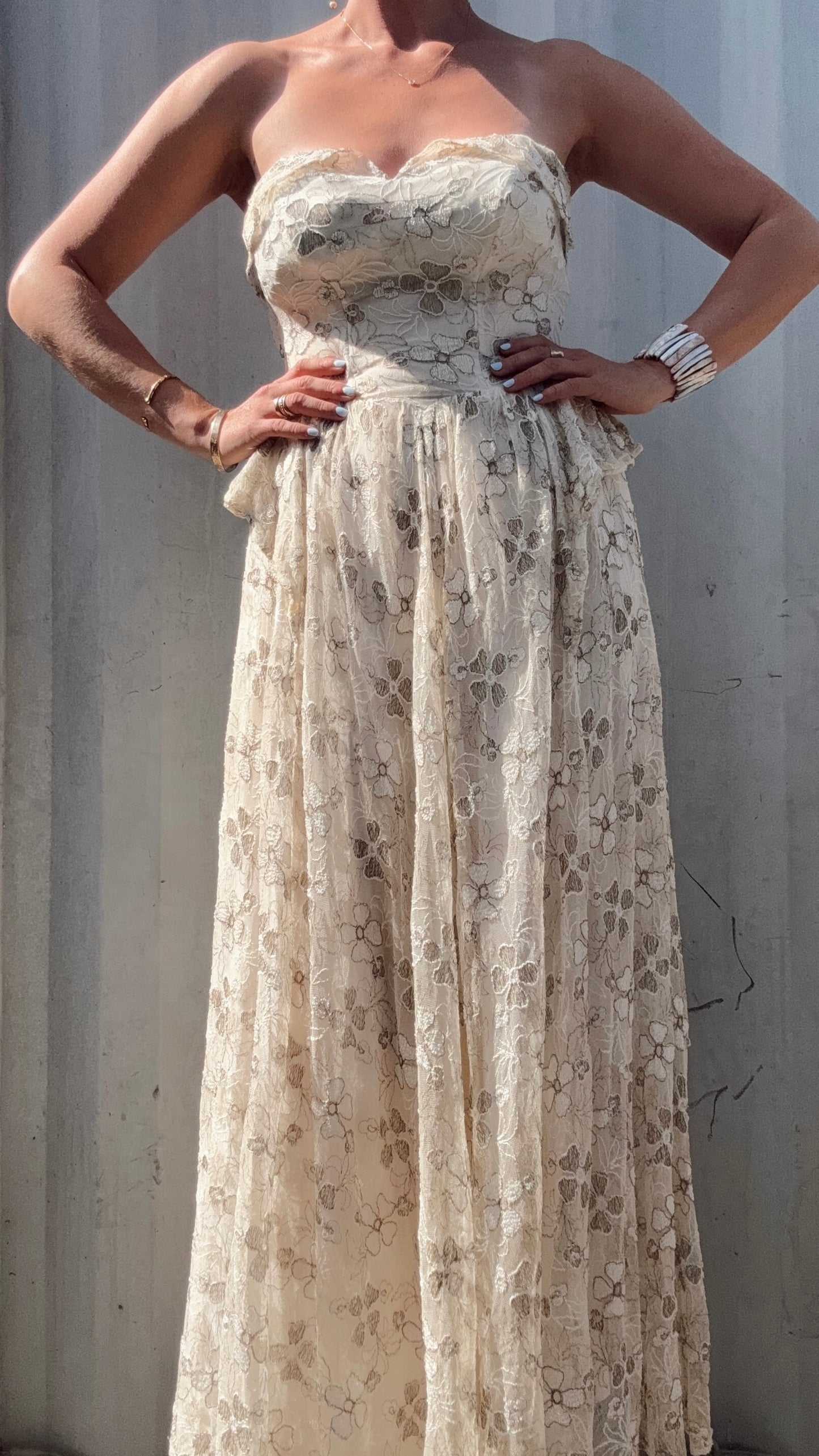 The Valentina 1970s Lace Dress